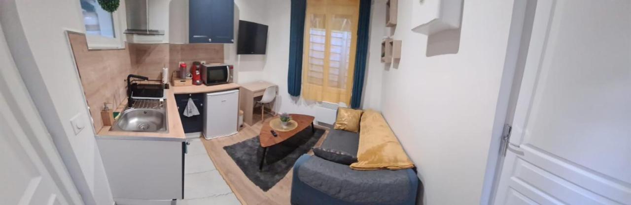 Petite Maison Cosy Dans Un Jardin. Ermont Ngoại thất bức ảnh